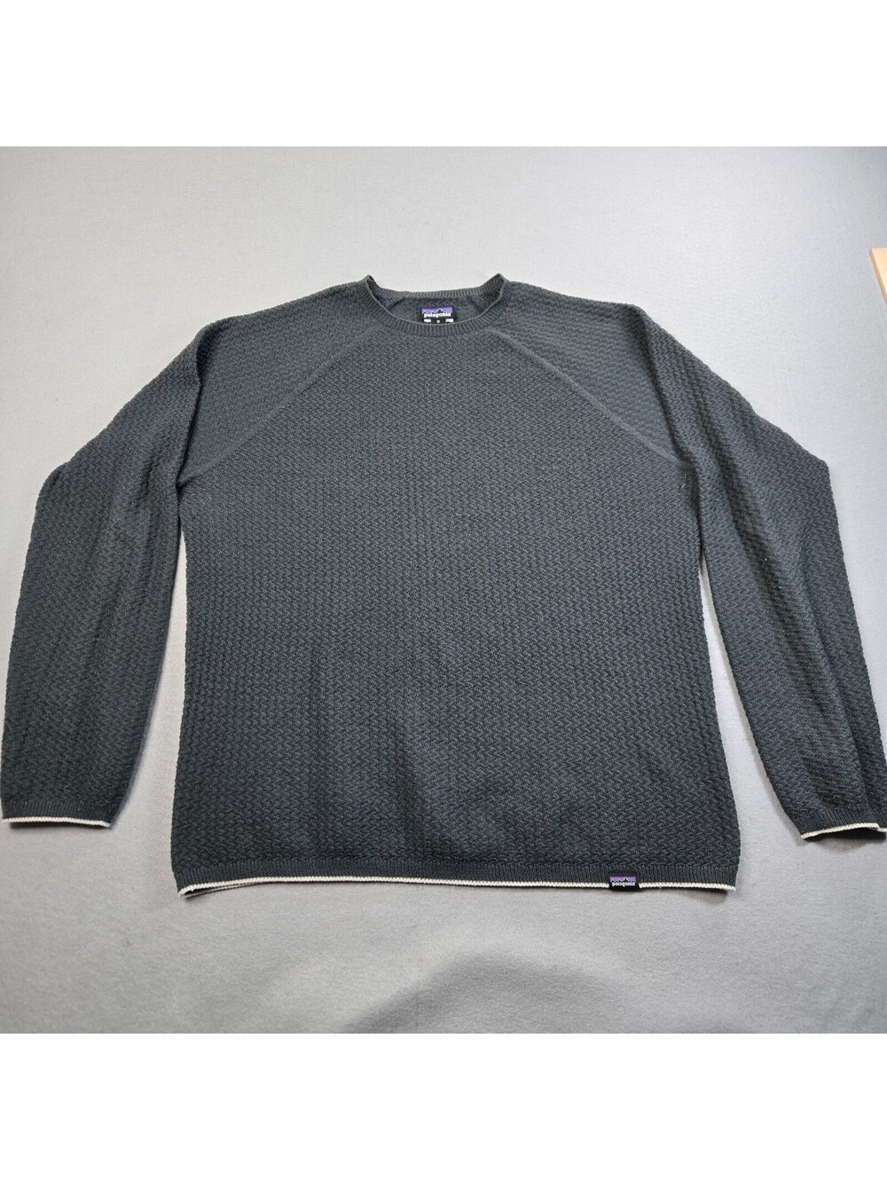Patagonia Capilene Air Crew Sweater Mens Medium Gray Merino Wool Knit Crewneck
